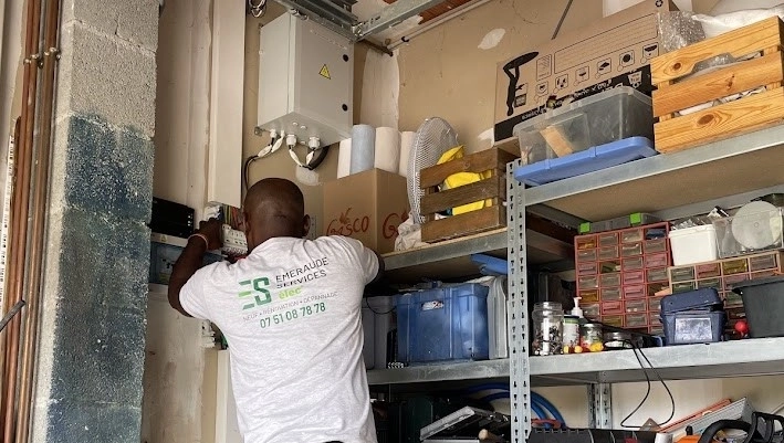 Les étapes essentielles pour la mise en conformité électrique de votre installation