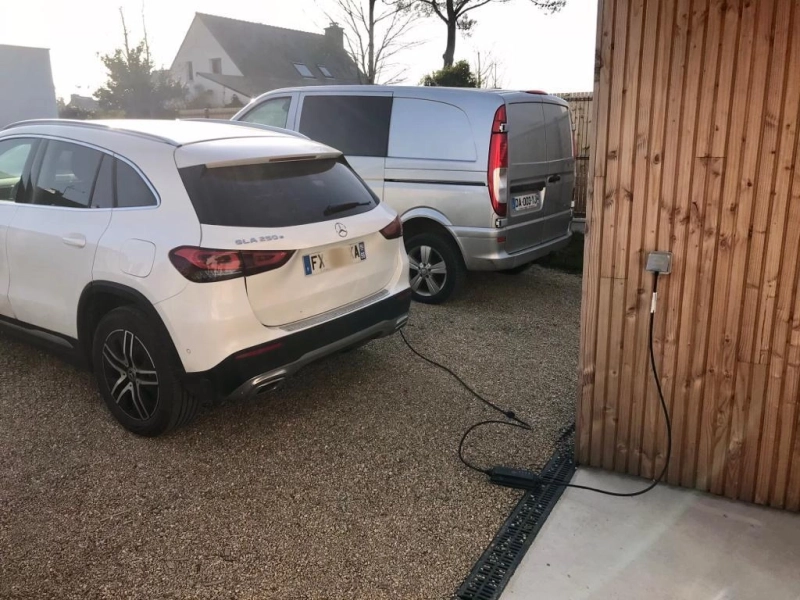 Installation d’une prise renforcée à Toulouse